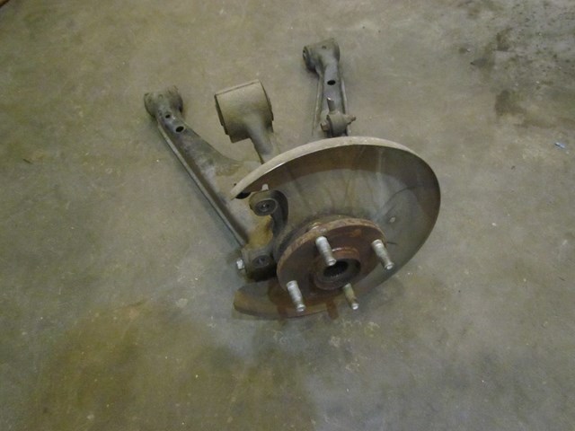 1996 Mazda Miata MX-5 LH Rear Spindle With Lower Control Arm
