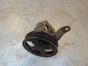 2005 Nissan 350Z Power Steering Pump. Damaged