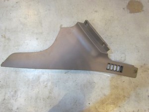 2003 Subaru Baja RH Passenger Center Console Kick Plate