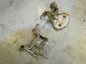 2003 Subaru Baja Rear LH Door Hinge Set