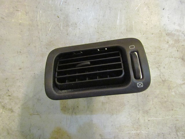 2003 Subaru Baja RH Passenger Dash Vent
