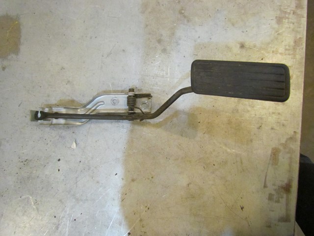2003 Subaru Baja Gas Pedal
