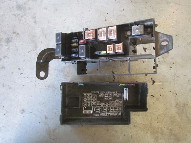 2003 Subaru Baja Under Hood Fuse Box