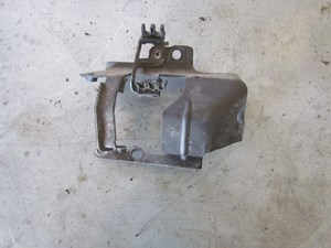 2003 Subaru Baja RH Fuel Rail Cover