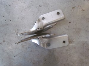 2003 Subaru Baja Tail Gate Hinge Set