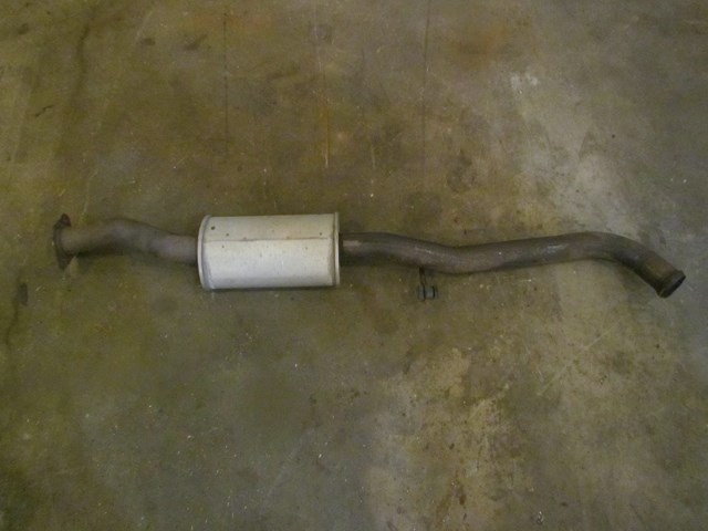 2005 Nissan 350Z Convertible Exhaust Resonator. Rear Flange Rusted Off