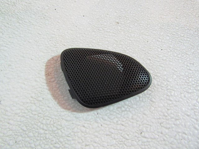 2001 Subaru Forester Rh Passenger Front Tweeter Cover