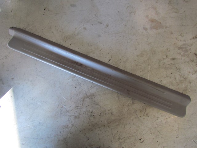 2001 Subaru Forester LH Driver Front Door Sill Kick Plate