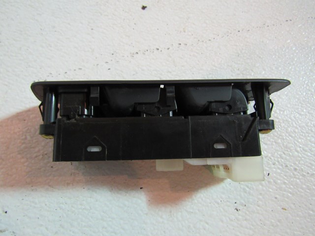 2001 Subaru Forester LH Driver Front Door Switch 