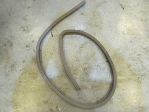 2001 Subaru Forester RH Passenger Front Door Seal On Body