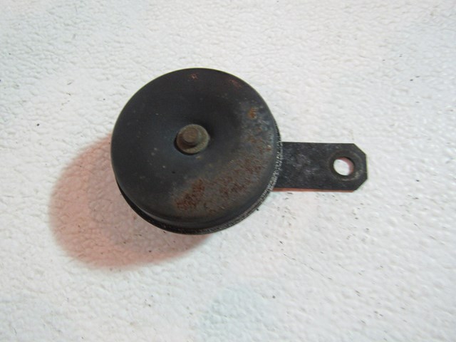 99-01 Subaru Forester Front Center Horn