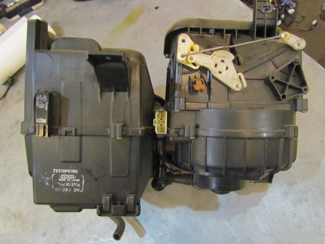 2001 Subaru Forester Blower Motor/AC Evaporator Assembly