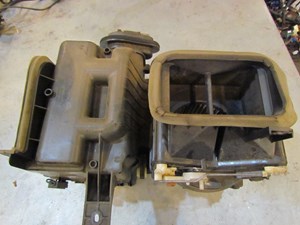 2001 Subaru Forester Blower Motor/AC Evaporator Assembly