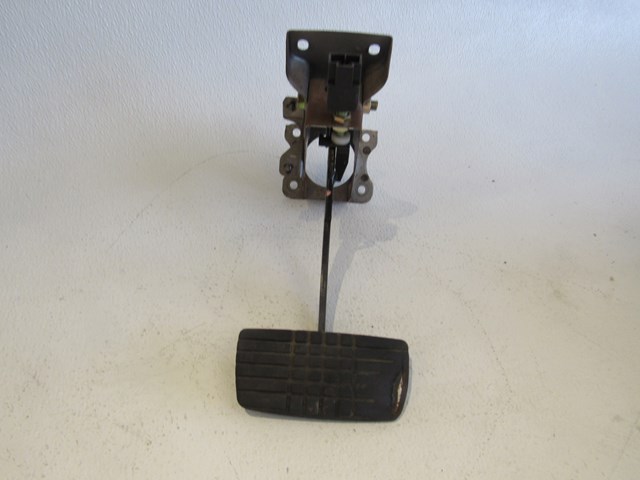 2001 Subaru Forester A/T Brake Pedal