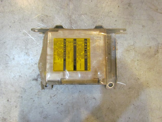 2001 Subaru Forester Air Bag Module 98221FC160