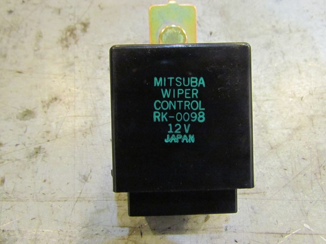 2001 Subaru Forester Window Wiper Module RK-0098