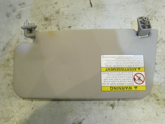 2001 Subaru Forester Passenger RH Sun Visor