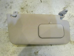 2001 Subaru Forester Passenger RH Sun Visor