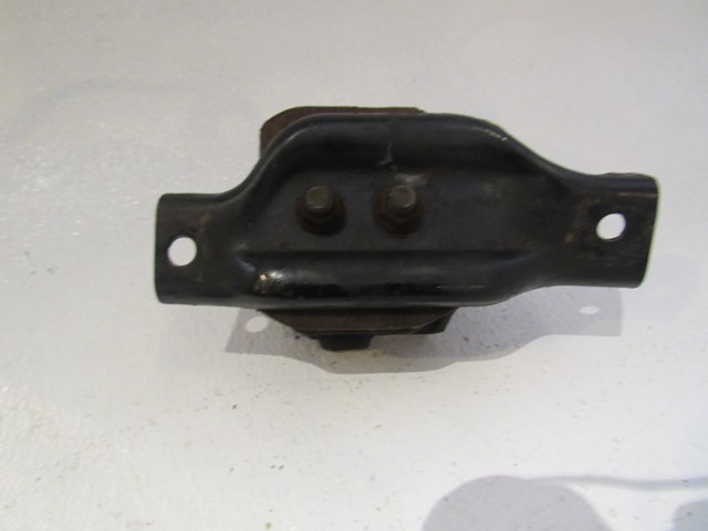 2001 Subaru Forester RH Passenger Engine Mount