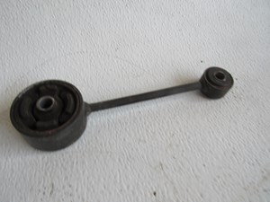 2001 Subaru Forester Engine/Transmission Top Mount