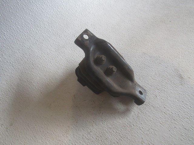 2001 Subaru Forester LH Engine Mount