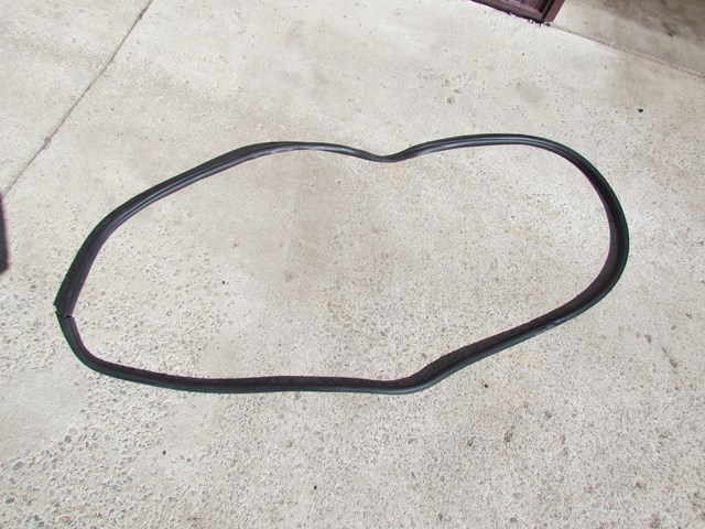 2004 Mazda RX8 LH Driver Door Seal On Body