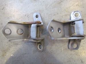 2004 Mazda RX8 Passenger Door Hinge Set