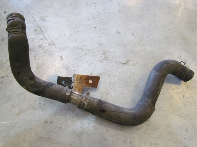 2004 Mazda RX8 Upper Radiator Hoses Bracket