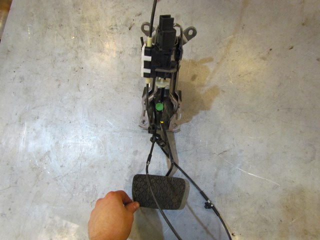 2004 Mazda RX8 Brake Pedal With Cable 