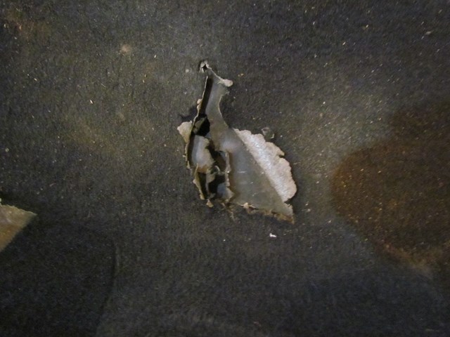 2004 Mazda RX8 LH Interior Carpet. See Pictures