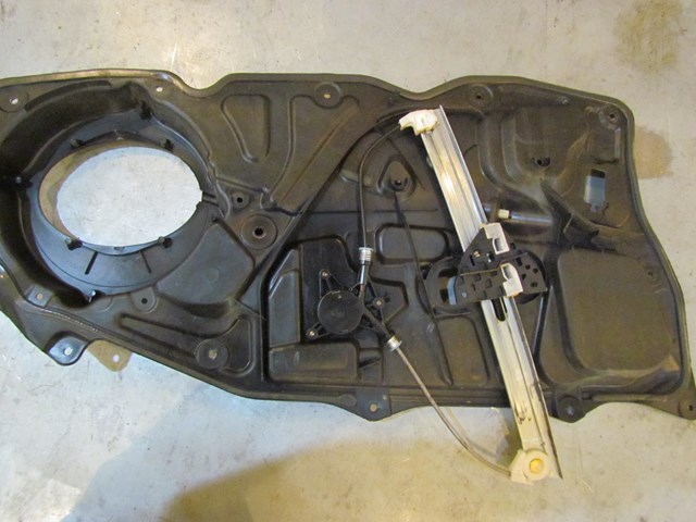 2004 Mazda RX8 Power Window Motor And Regulator On Plate