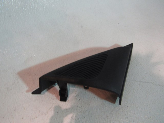 04 05 06 07  Mazda RX8 RH Passenger Sail Panel With Tweeter