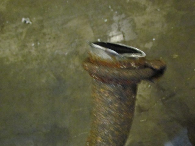2001 Subaru Forester Exhaust Resonator. Flange Cut