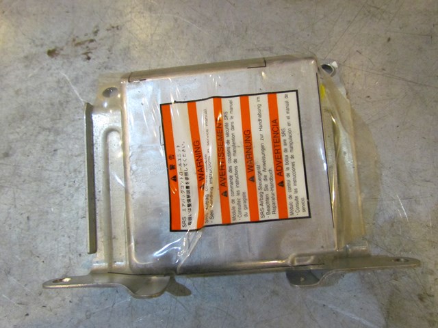 2004 Subaru Forester XT Air Bag Module 98221SA080