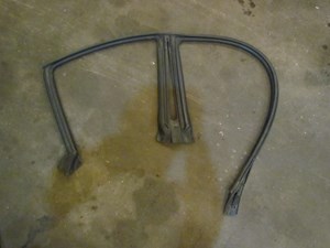 2004 Subaru Forester XT RH Passenger Window Seal 