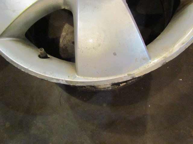 2001 Volkswagen Golf TDI Wheel 15