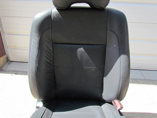 2004 Subaru Forester RH Passenger Leather Seat