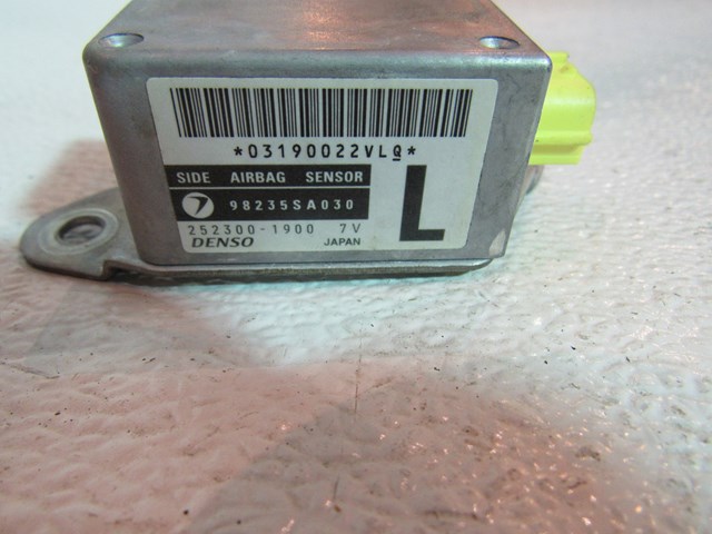 2004 Subaru Forester XT LH Driver Side Impact Sensor 98235SA030