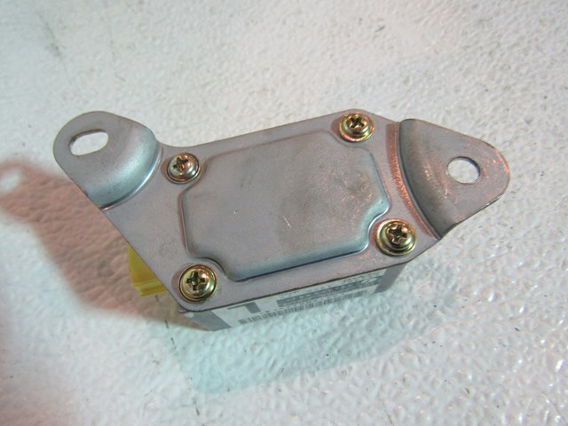2004 Subaru Forester XT LH Driver Side Impact Sensor 98235SA030