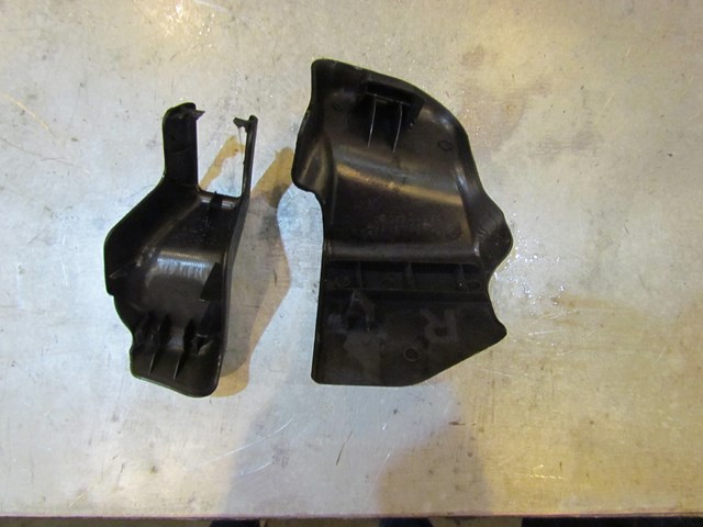 2004 Subaru Forester XT Front RH Seat Belt Cover Trim Set