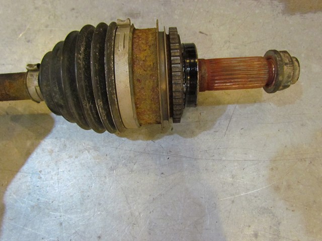 2004 Subaru Forester XT Front RH Passenger Axle