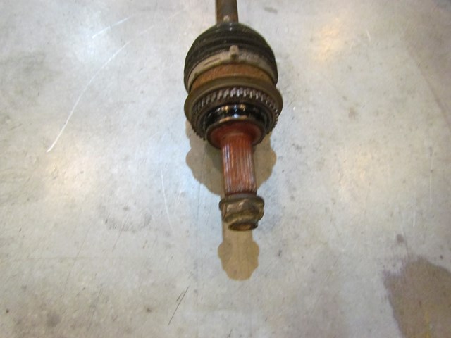 2004 Subaru Forester XT Front RH Passenger Axle