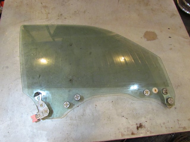 2004 Subaru Forester XT Front RH Passenger Door Glass