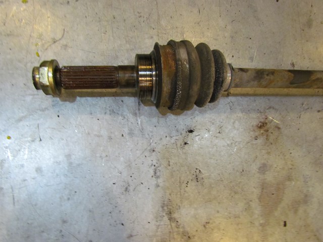 2004 Subaru Forester XT  RH Passenger Rear Axle