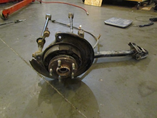2004 Subaru Forester XT Rear RH Spindle w/Control Arms & More