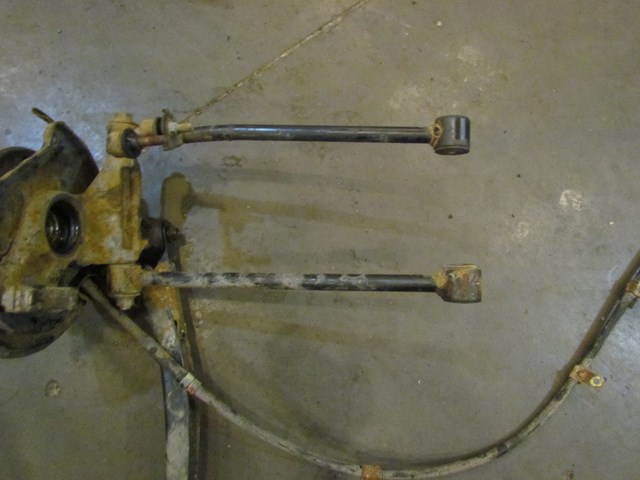 2004 Subaru Forester XT Rear RH Spindle w/Control Arms & More