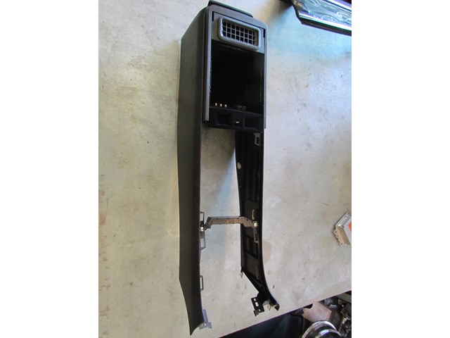 2008 Infiniti G35x Sedan AT Center Console Lower Portion