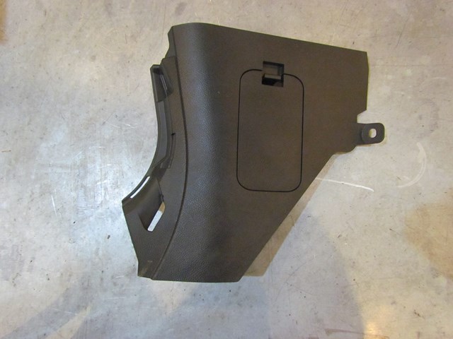 2008 Infiniti G35X Sedan LH Driver Foot Well Kick Plate