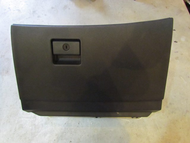 2008 Infiniti G35X Sedan Glove Box