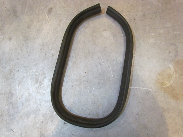 2008 Infiniti G35X Sedan Trunk Pass Through Seal